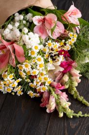 Bestel een Veldboeket bloemen bij Happy Flower Noordwijkerhout
